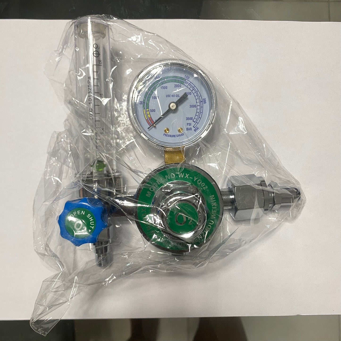 Kit de regulador de oxígeno medicinal CGA540 con flujómetro, manómetro y humidificador Airprov